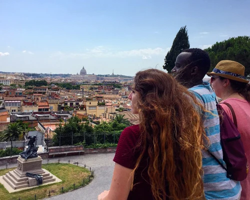 International students looking for housing in Rome